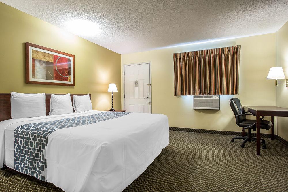 Suburban Studios Charlotte-Ballantyne Pineville Kültér fotó