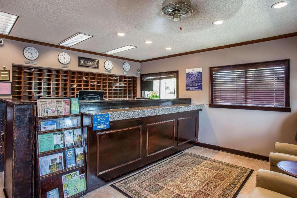 Suburban Studios Charlotte-Ballantyne Pineville Kültér fotó