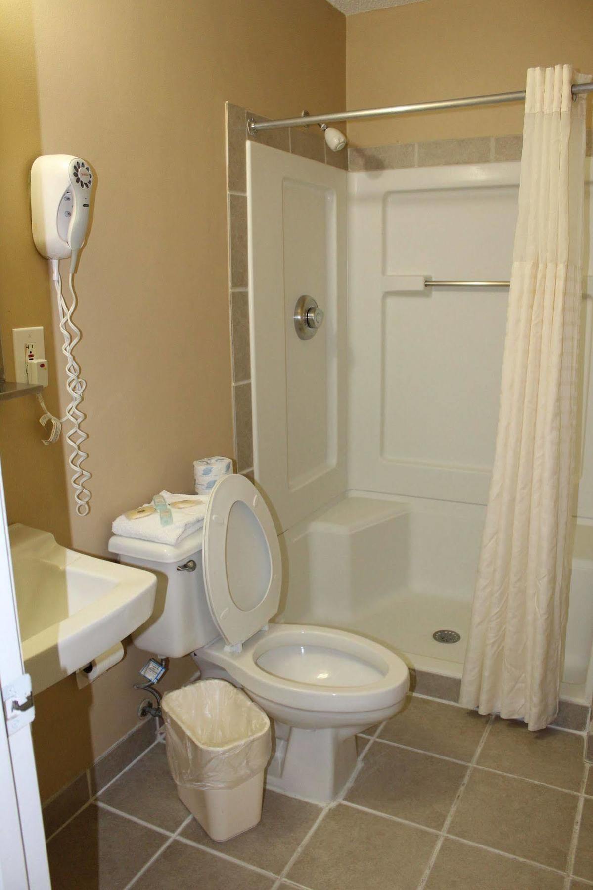 Suburban Studios Charlotte-Ballantyne Pineville Kültér fotó