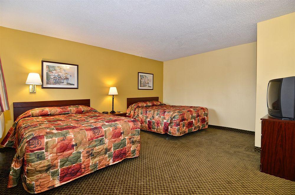 Suburban Studios Charlotte-Ballantyne Pineville Kültér fotó