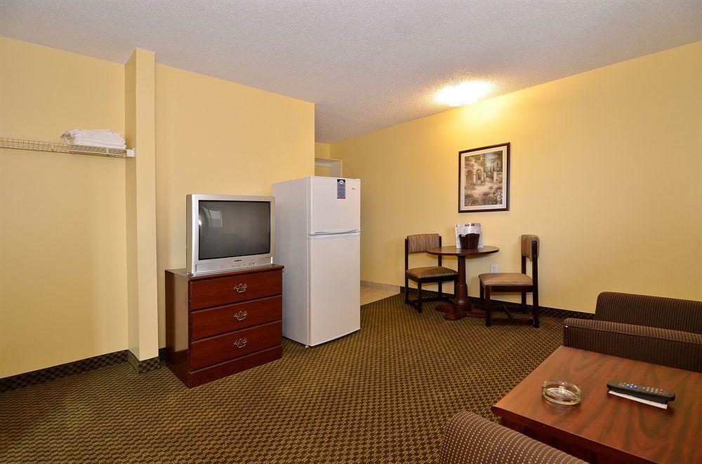 Suburban Studios Charlotte-Ballantyne Pineville Kültér fotó